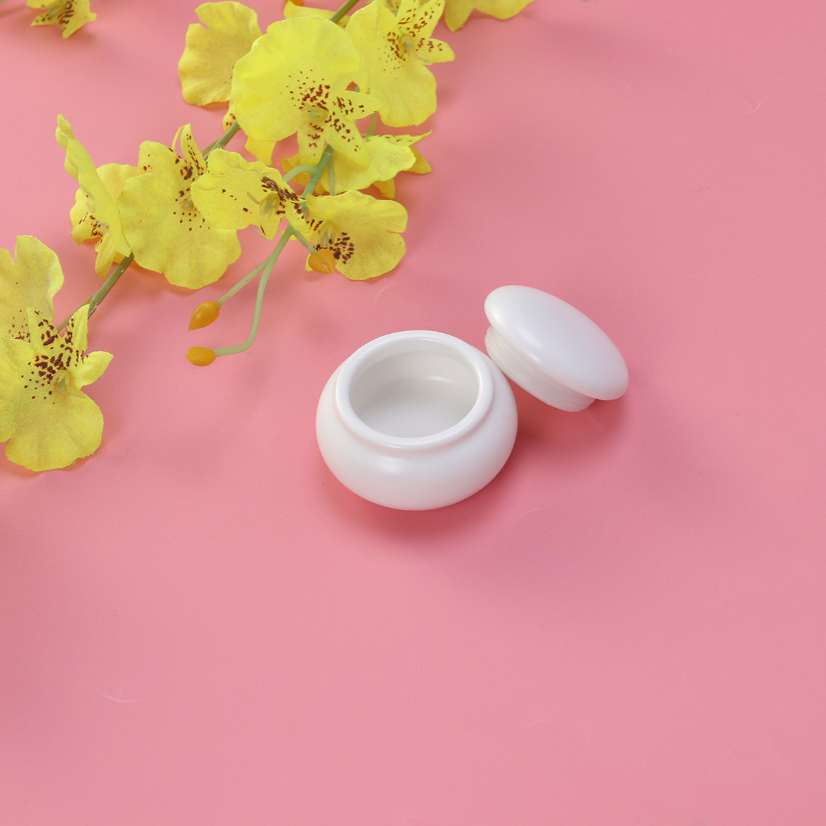 Mini flacone in ceramica per i - Tin Container Lid recensione e prezzo